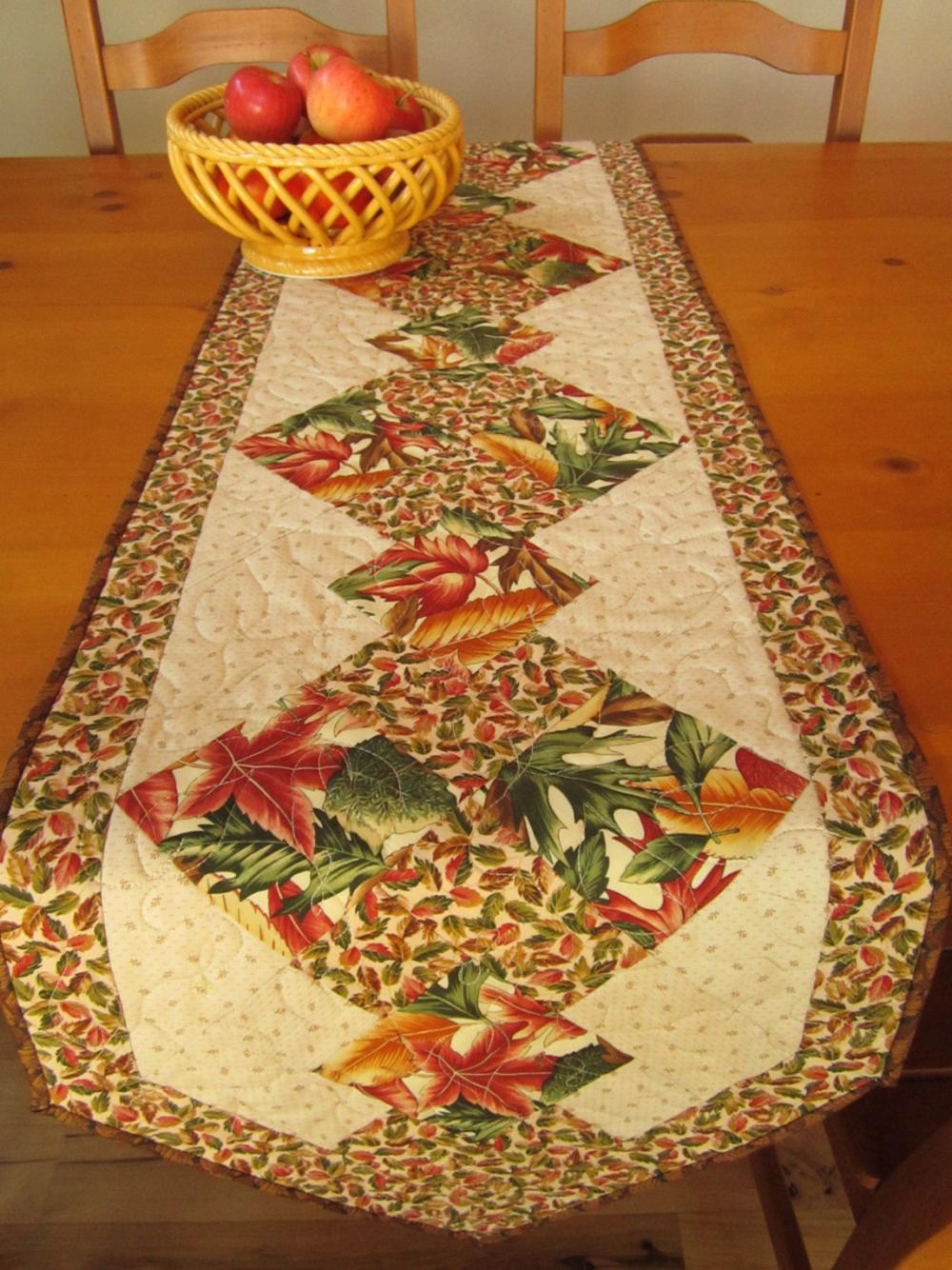 Autumn Beauty Long Table Runner on Luulla