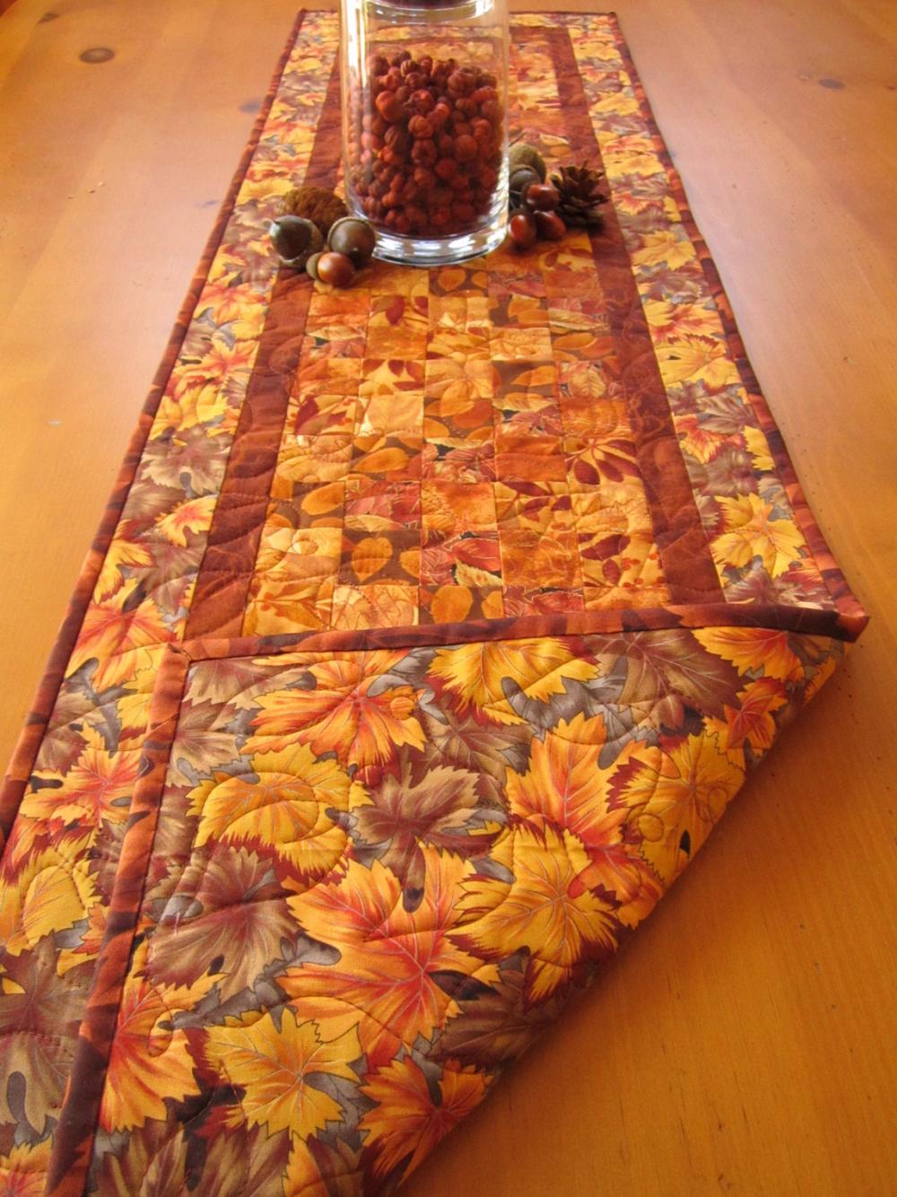 Rustic Leaves Fall Table Runner on Luulla