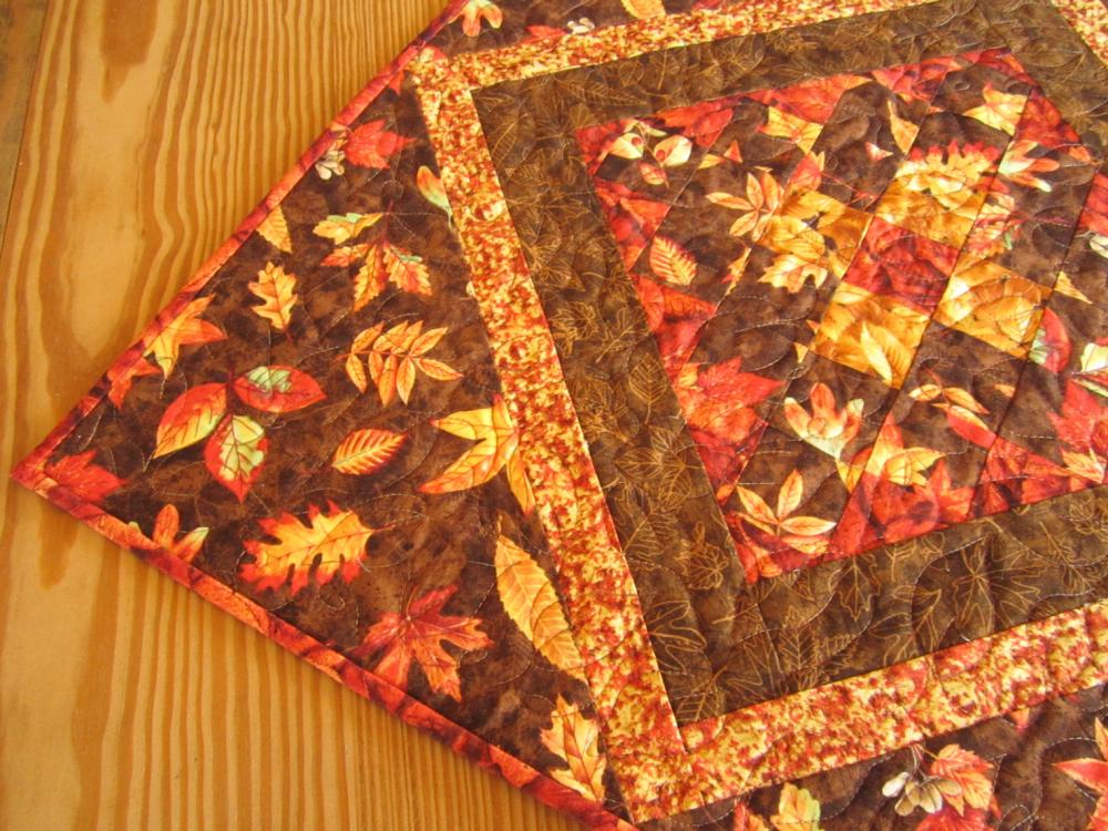 Fallen Leaves Table Topper, Quilted Table Topper on Luulla