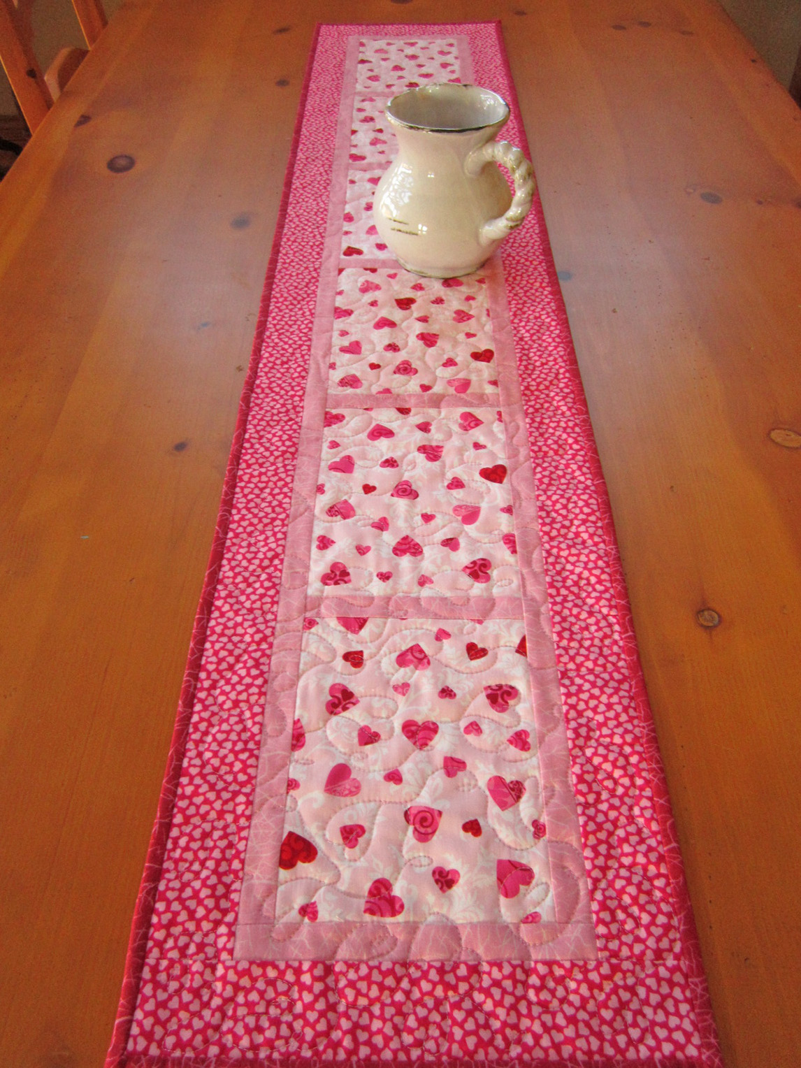 Quilted Table Runner Valentine's on Luulla
