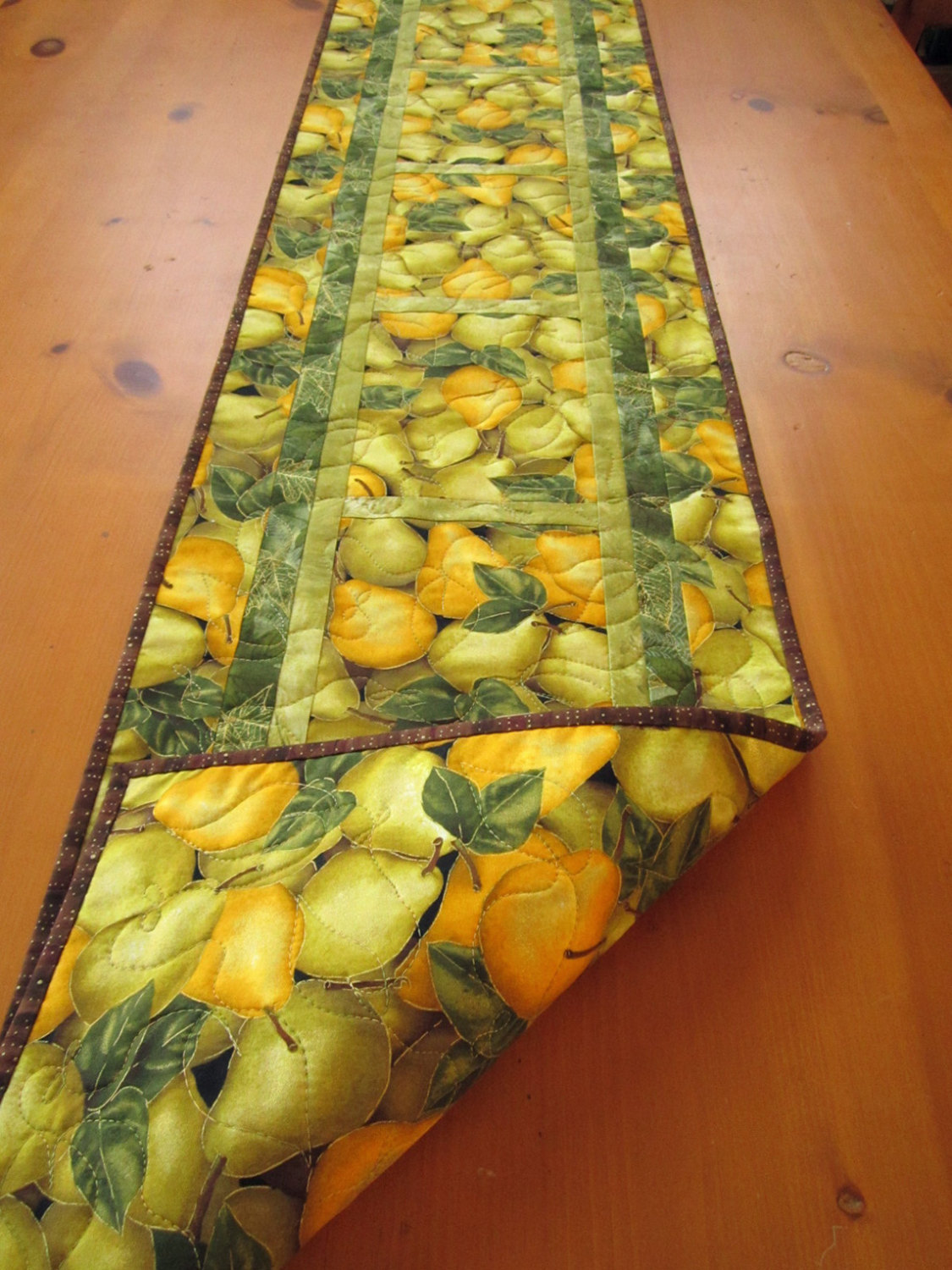 Handmade Quilted Table Runner Pears on Luulla