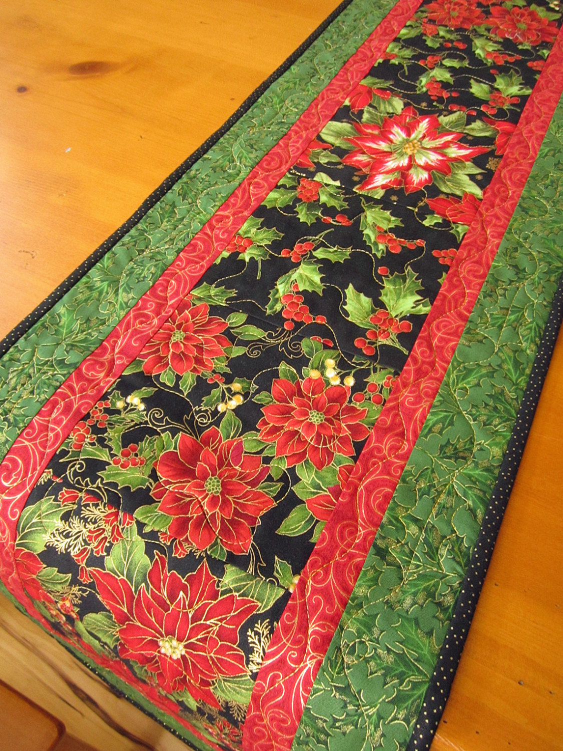 Christmas Poinsettia Handmade Table Runner Quilted on Luulla