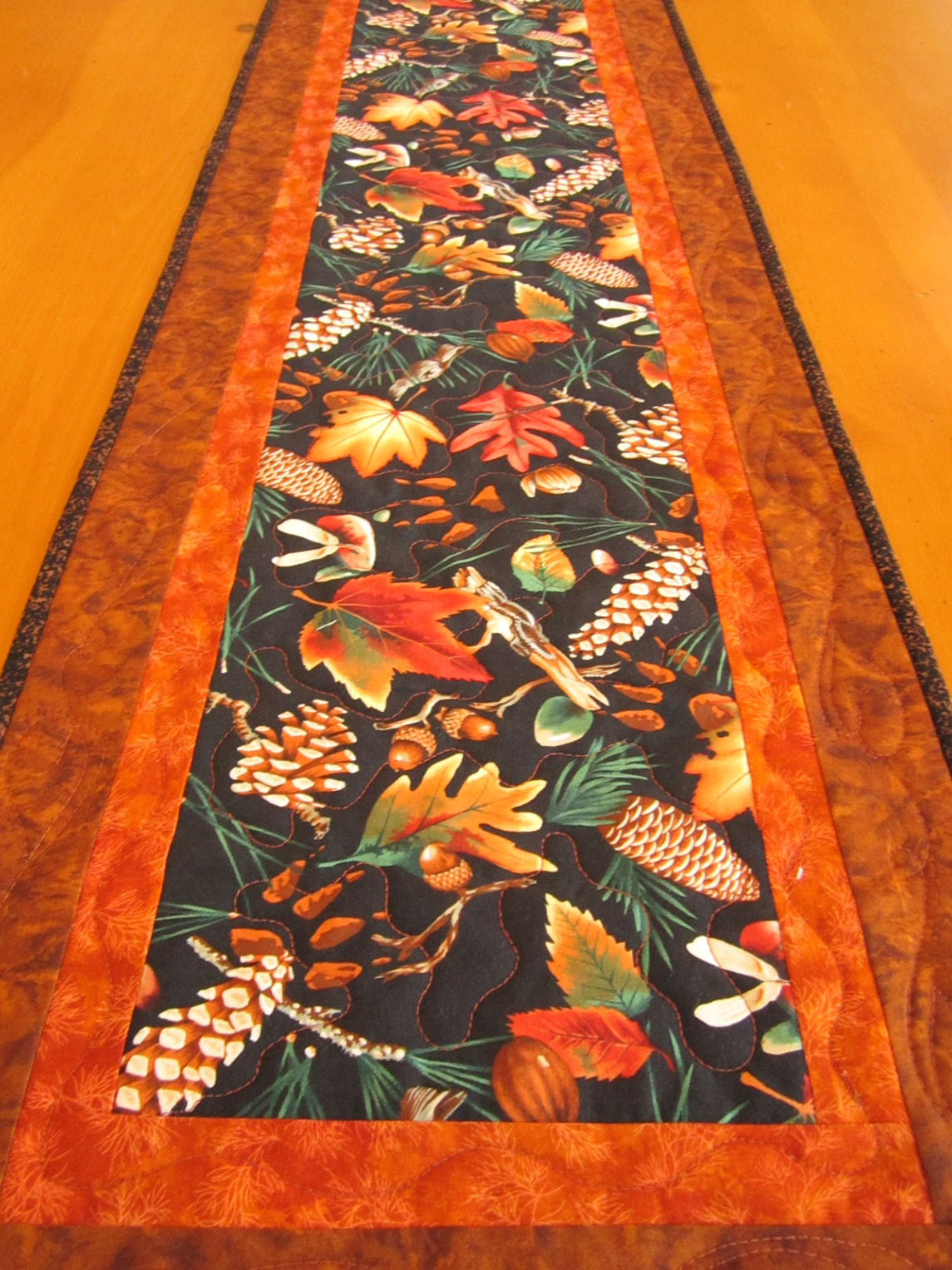 Rustic Mountain Table Runner on Luulla